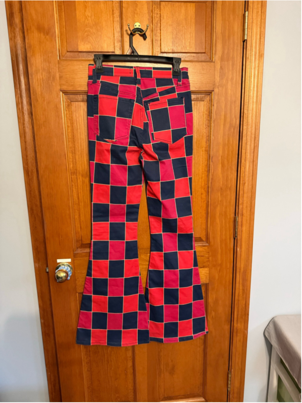 Women's Urban Outfitters Flare Pants Size 26 Red Navy Blue Checkered - Picture 3 of 6